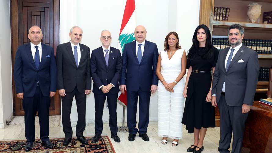 رئيس الجمهورية عرض مع مجلس إدارة مرفأ طرابلس ما تحقق في إطار خطة عمل المرفأ: للعمل بروح الفريق الواحد وتطوير بعض القوانين التي ترعى عمل المرافئ في لبنان
