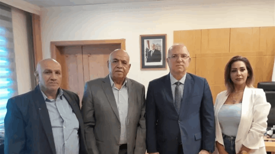 وفد نقابة عمال المخابز سلم وزير العمل مذكرة طالبت بالتشدد في حماية حقوقهم وتسوية أوضاع الاجانب منهم