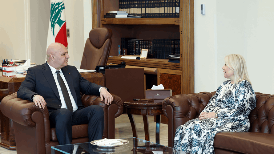الرئيس جوزاف عون استقبل سفيرة اليونان في لبنان Despina A. Koukoulopoulou في زيارة وداعية لمناسبة انتهاء مهمتها في لبنان ومنحها وسام الأرز الوطني من رتبة ضابط أكبر تقديرًا لجهودها في تعزيز العلاقات الثنائية بين لبنان واليونان