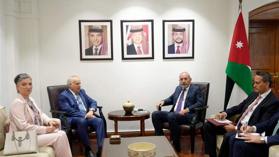 سلامة يختتم زيارته الأردن بلقاء الأمير الحسن بن طلال بعد أن التقى وزراء الخارجية والثقافة والآثار