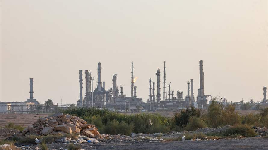 Oil slips as Middle East crude exports rise, G7 to release stocks