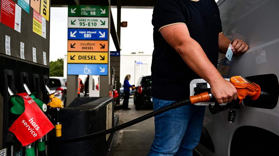 Fuel prices slightly drop across Lebanon