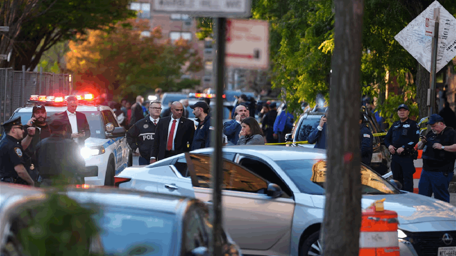 New York City man shot in car with child present by ICE agents, mayor says