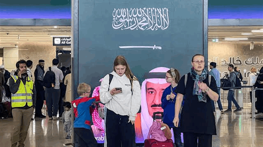 مصدر طبي لفرانس برس: خمسة جرحى في العناية الفائقة بعد إصابتهم في مطار الرياض