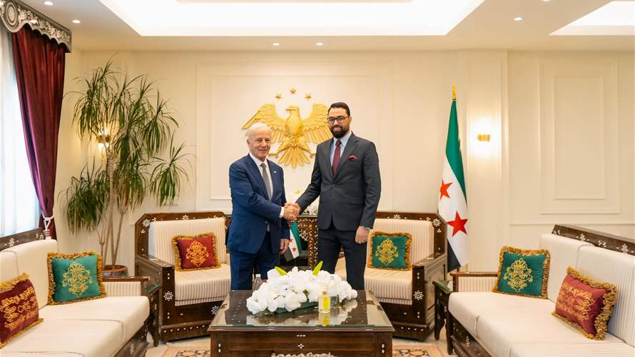 السفير الأميركي لدى لبنان مشيال عيسى زار السفارة السورية في بيروت وإلتقى القائم بالأعمال السوري اياد الهزاع