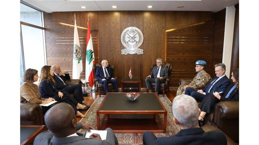 وزير الدفاع عرض مع لاكروا الحلول المطروحة لمرحلة ما بعد انتهاء مهمة "اليونيفيل" 
