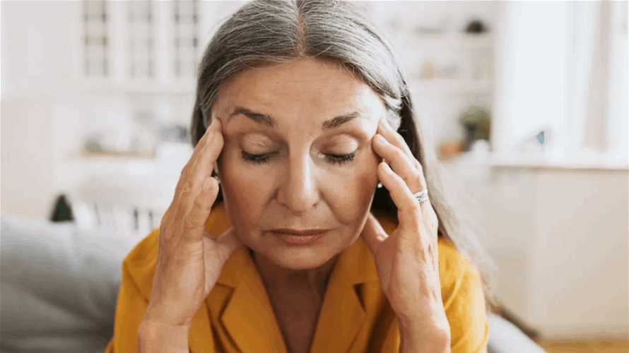 قبل تشخيص ألزهايمر بسنوات... دراسة تكشف 10 حالات صحية قد تنذر بالمرض