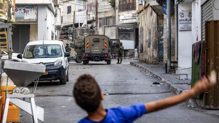 Israeli settlers attack European diplomatic cars in West Bank, beat French mayor: Witnesses