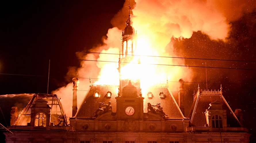 French PM says 1,200 arrested, 150 police hurt in protests