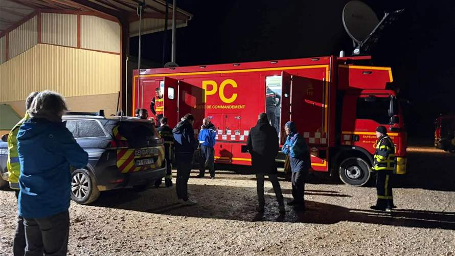 Air force plane crashes in France, one person dead, ministry says