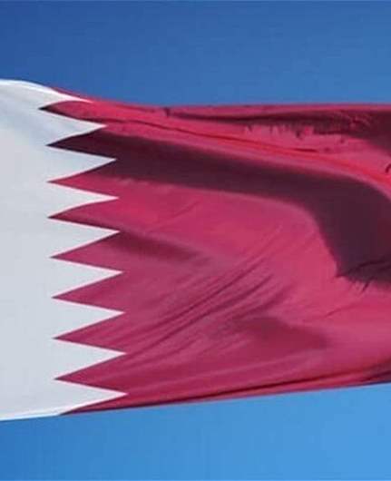 سفارة قطر في الولايات المتحدة: فوجئنا بتهديد النائب هوير بإعادة تقييم العلاقات مع الدوحة