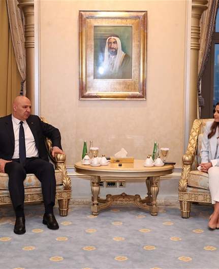 عون لـ"النهار العربيّ”: اللقاء مع بن زايد إيجابي جدًا وسننقل لبنان إلى مكان آخر