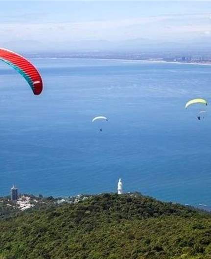 Lebanon bans acro-paragliding following fatal accident