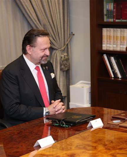 سيباستيان غوركا: الرئيس عون في موقع يمكنه من المساهمة في تحقيق رؤية ترامب للسلام بالشرق الأوسط