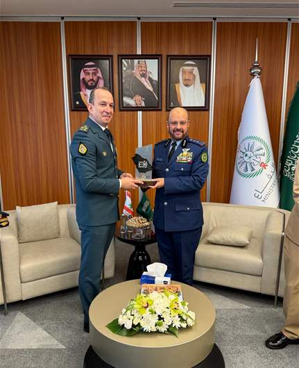 قائد الجيش زار السعودية... وتشديد على ضرورة دعم المؤسسة العسكرية