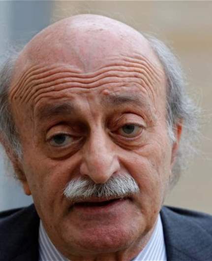 Walid Jumblatt calls Lebanese government ban on Hezbollah military activity “excellent,” warns of long regional conflict