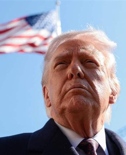 ترامب: الولايات المتحدة ستضرب إيران بقوة أكبر إذا أوقفت تدفق النفط بمضيق هرمز