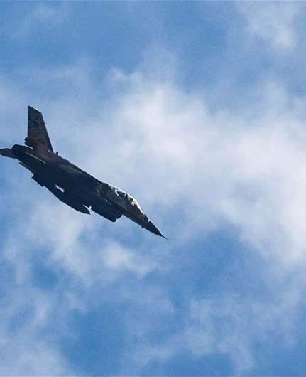 Israeli warplanes break sound barrier over Beirut