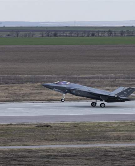 إيطاليا ترفض استخدام طائرات أميركية متجهة إلى الشرق الأوسط قاعدة تابعة لها