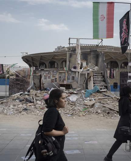 US torn between expanding Iran war and ceasefire push as Israel escalates strikes—the details