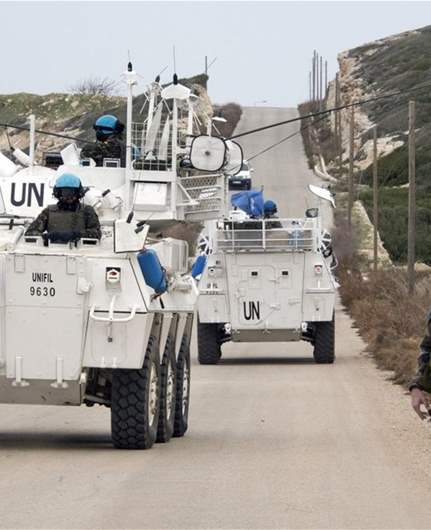 المتحدثة باسم اليونيفيل: إصابة 3 جنود حفظ سلام جراء انفجار داخل موقع تابع للأمم المتحدة قرب العديسة