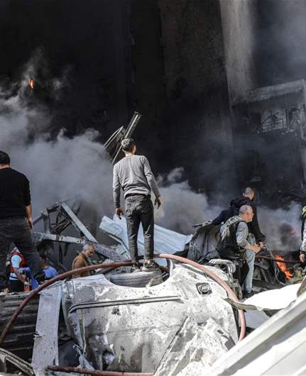 مركز طوارئ الصحة: 303 شهداء و1150 جريحا في حصيلة غير نهائية لغارات الأربعاء