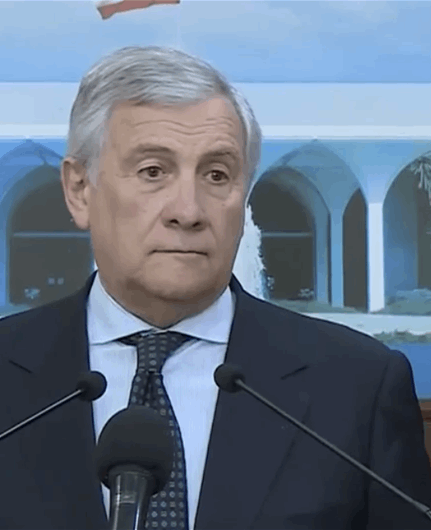 وزير الخارجية الإيطاليّ من بعبدا: إيطاليا مستعدة لاستضافة الاجتماعات للمفاوضات