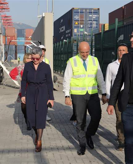 دعم أوروبي لتوسيع آفاق التعاون مع مرفأ بيروت