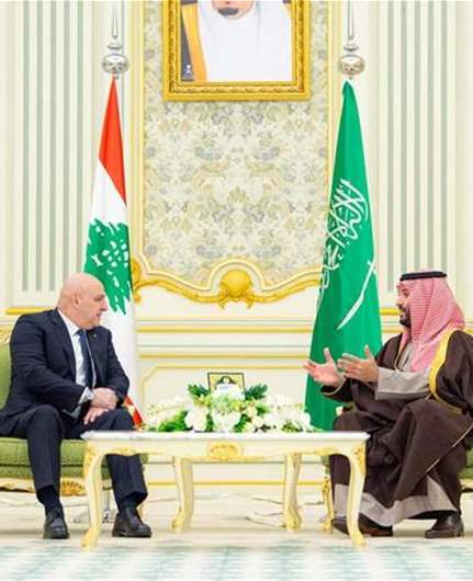 ولي العهد السعودي أكد للرئيس عون دعم المملكة للبنان والعمل لإنهاء معاناته