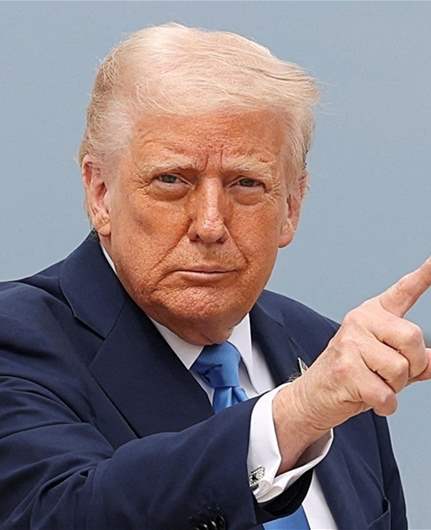 إدارة ترامب علّقت شحنات الدولار إلى العراق