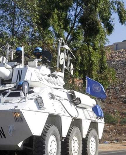 اليونيفيل: وفاة جندي حفظ سلام إندونيسي أصيب الشهر الماضي إثر انفجار مقذوف في قاعدته