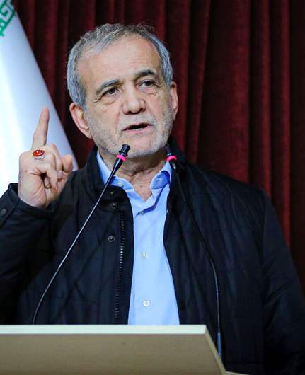 الرئيس الإيرانيّ: المياه الإقليمية ليست مجالًا لفرض إملاءات أحادية