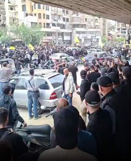 Tension in Beirut suburbs as army intervenes during funeral procession: Video 