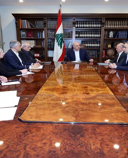 قانون العفو العام على طاولة بعبدا... الرئيس عون يعقد اجتماعا بحضور وزير الدفاع وعدد من النواب