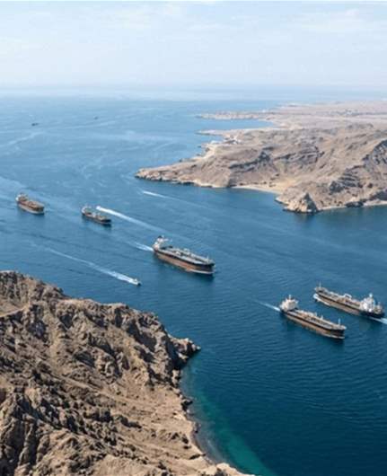 إيران تعلن إعادة إغلاق مضيق هرمز في ظل الهجمات الإسرائيلية على لبنان