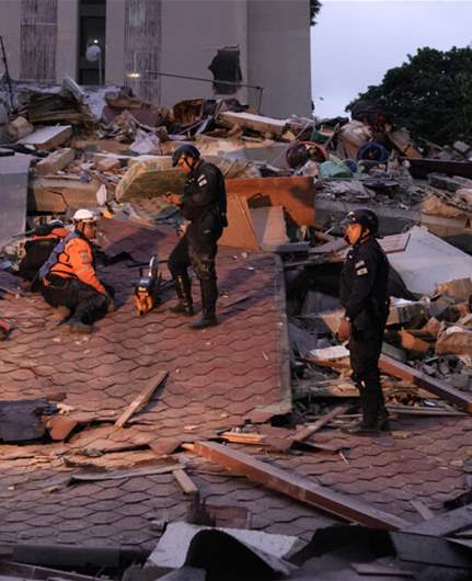 32 قتيلا على الأقل وأكثر من 700 جريح جراء الزلزالين في فنزويلا