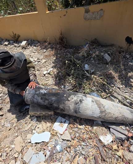 الجيش: تفكيك 4 قنابل طيران غير منفجرة من مخلفات العدوان الإسرائيلي