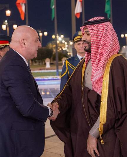 ولي العهد السعودي يوجّه دعوة إلى عون لزيارة المملكة: عازمون على المساعدة في كل المجالات التي يحتاجها لبنان