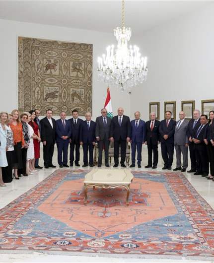 الرئيس عون أمام وفد المجلس العام الماروني: لا خيار إلا التفاوض