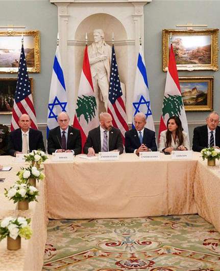 الجولة الثامنة من المفاوضات اللبنانية ـ الإسرائيلية الشهر المقبل... وملف الانسحاب وترتيبات الجنوب في صلب البحث (الجمهورية)