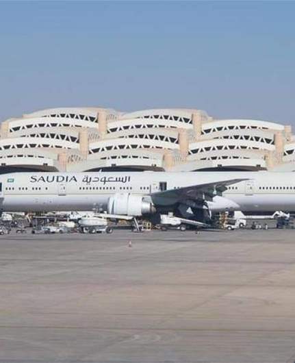 قتلى وجرحى في هجوم على مطار الرياض