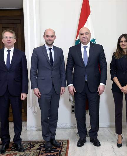 لبنان تلقّى نصائح من الوفود التي زارته محذرة من الانزلاق إلى مغامرة جديدة (الشرق الأوسط)