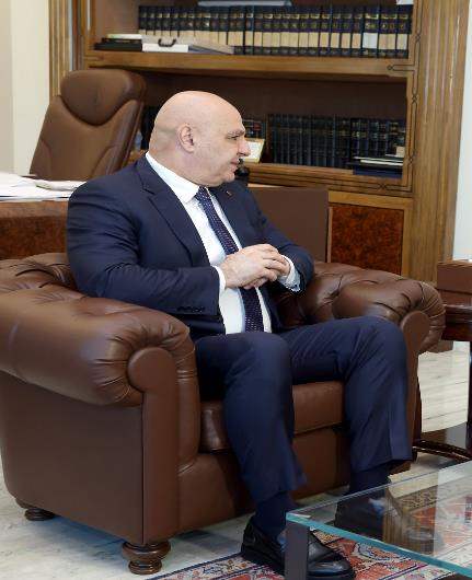 الرئيس عون استقبل السفير السعودي: اللبنانيون ينتظرون عودة أبناء المملكة الى زيارة الربوع اللبنانية وعودة الطيران السعودي