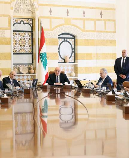 تأجيل إحالة ملف المتفجّرات إلى المجلس العدلي تفاديًا لانفجار حكومي… والتسوية لا تبدّد هواجس "حزب الله" (الجمهورية)