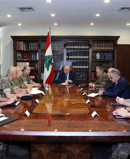 President Aoun briefed by military delegation on results of Lebanese-US-Israeli meetings in Tampa in presence of army commander
