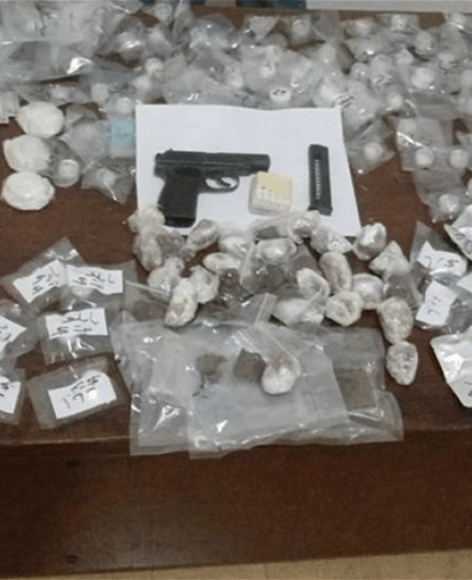 الجيش يوقف سوريًّا في منطقة الكرنتينا - بيروت بجرم الاتجار بالمخدرات