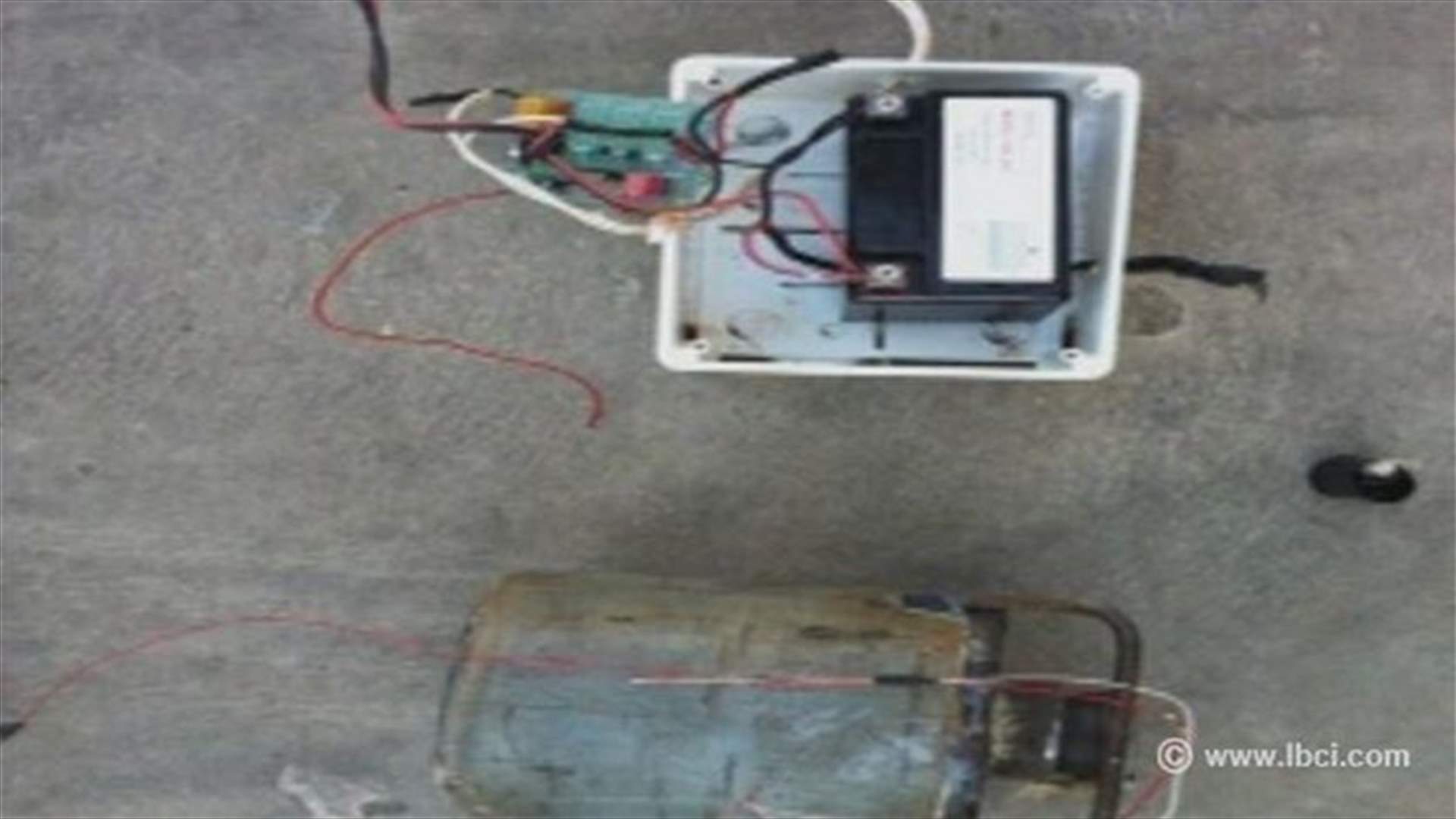 Bomb found near Baath party office in Shtoura