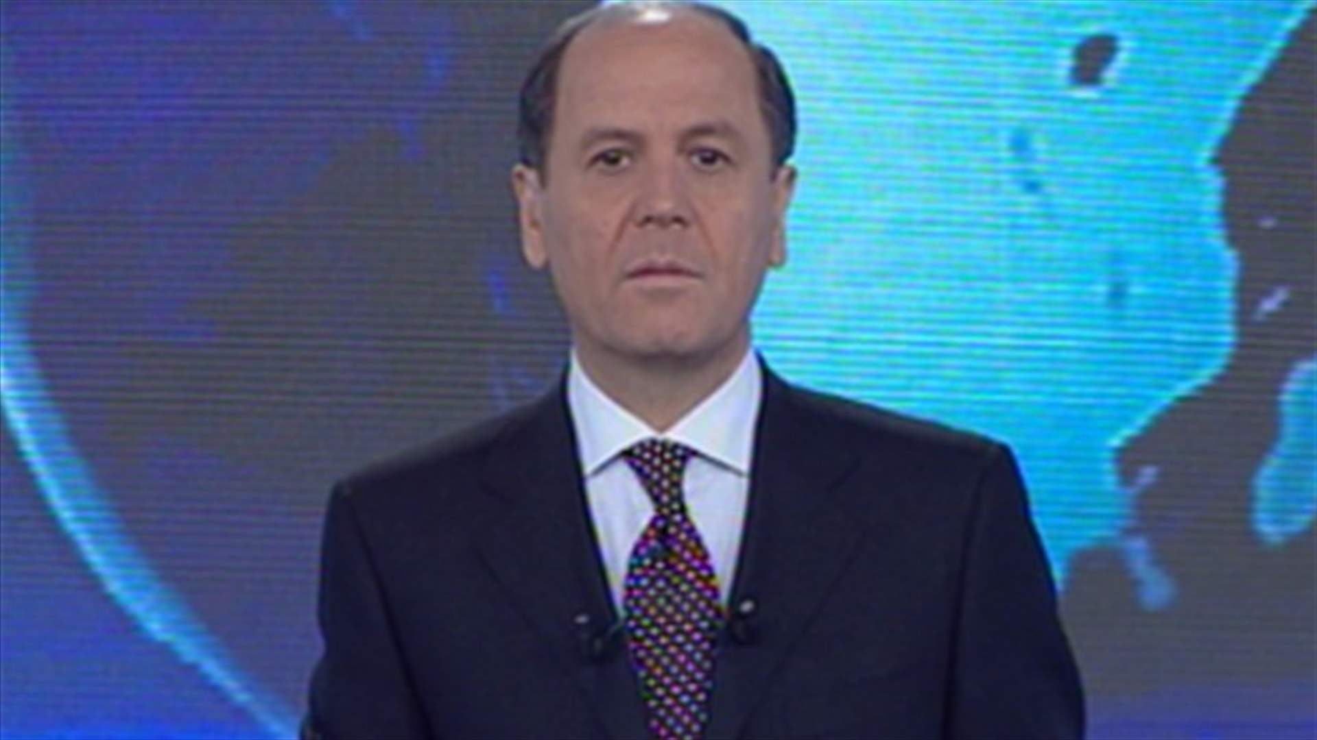 مقدمة النشرة المسائية 15-11-2011