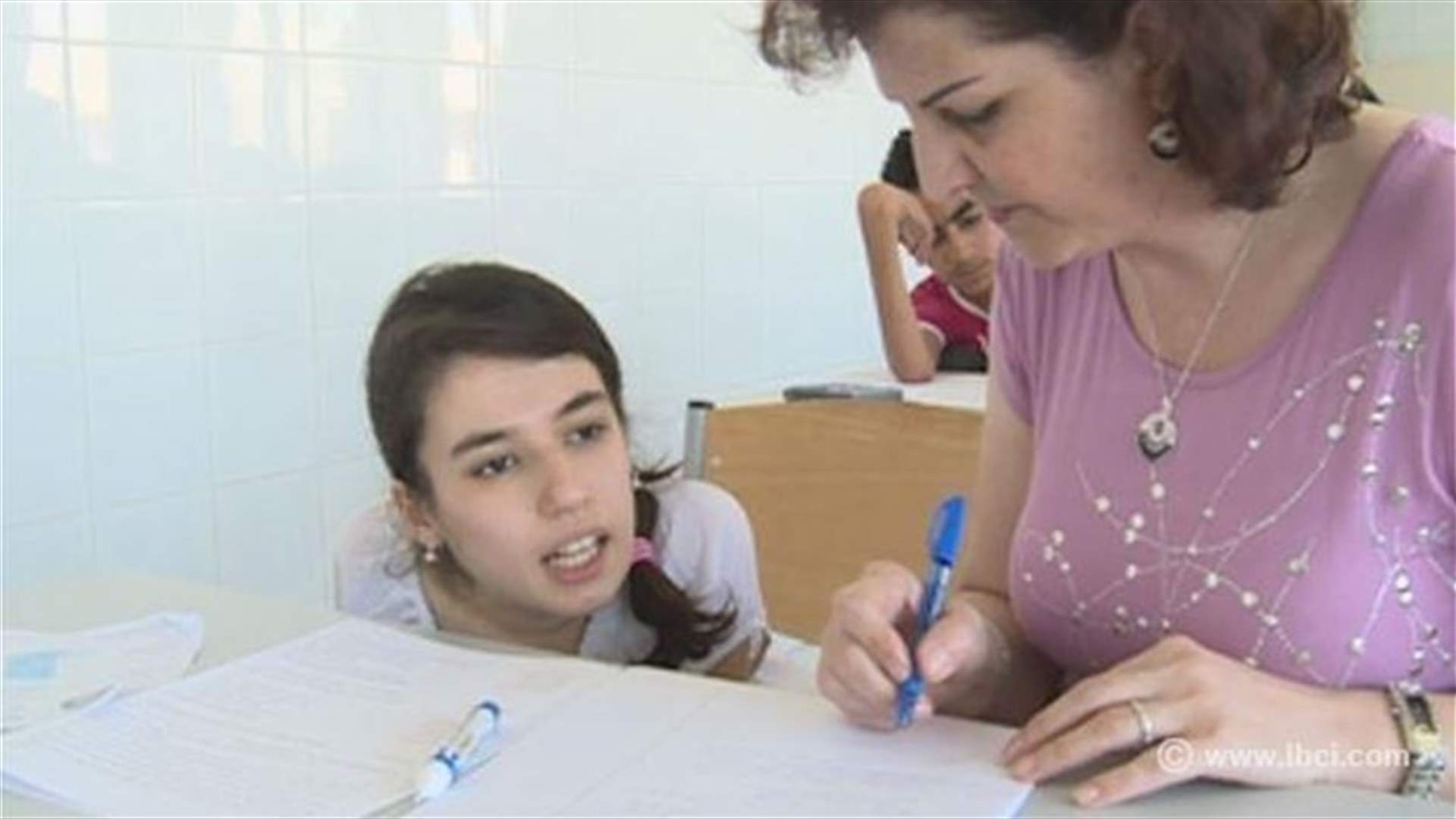 REPORT: Students with special needs present state official exams