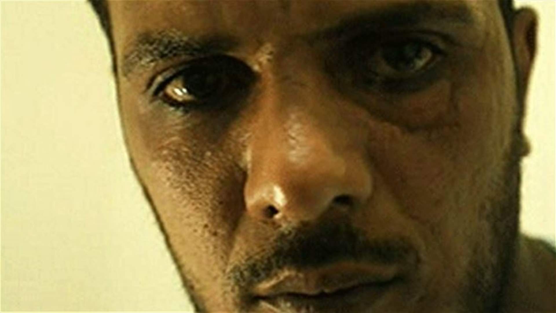 ماذا يقول ابو صقار الذي التهم قلب جندي سوري ؟